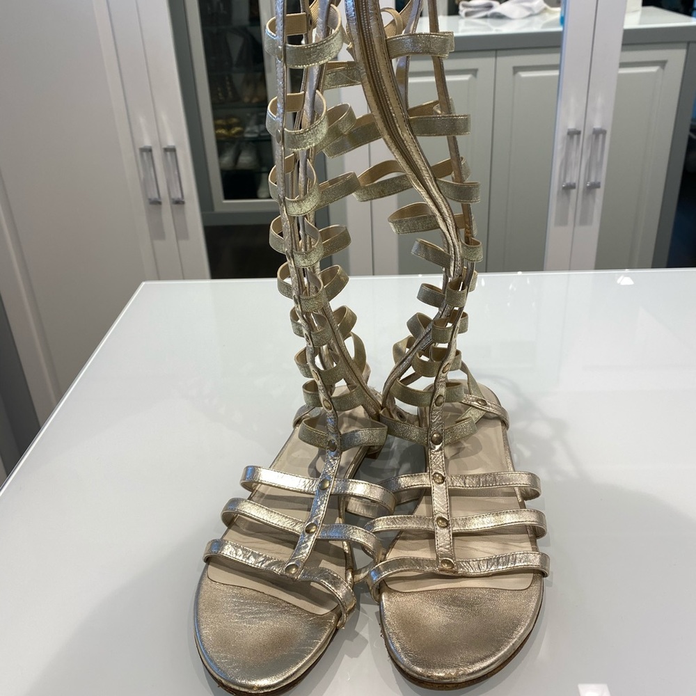 Stuart weitzman gold gladiator flat sandals